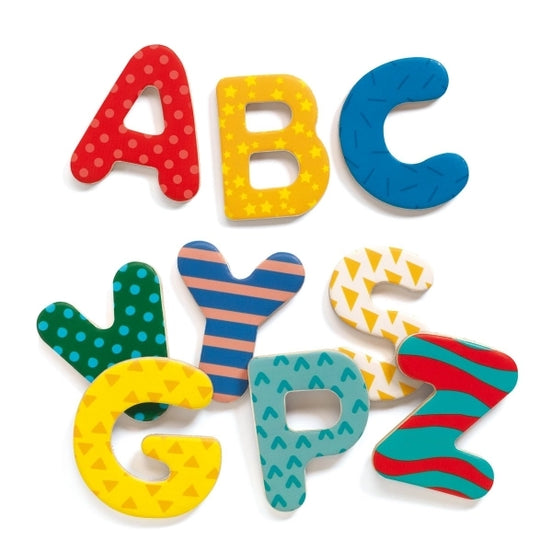 Große magnetische Buchstaben