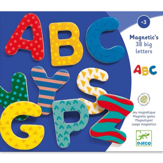 Große magnetische Buchstaben