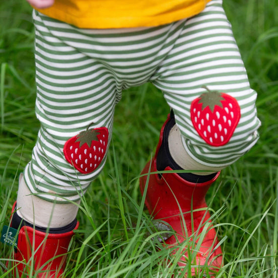 Legging mit Knieverstärkung, gestreift mit Erdbeeren - Gr. 4-5 J.