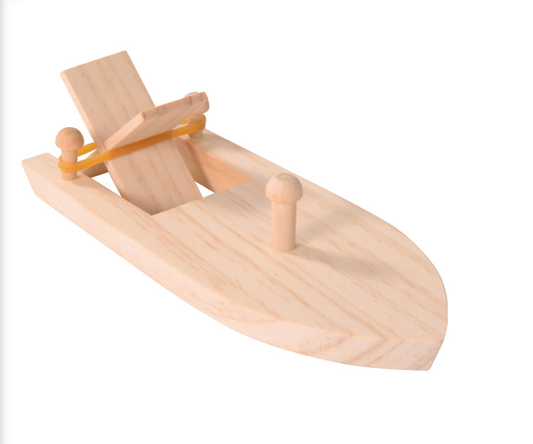 Boot aus Holz mit Gummiantrieb