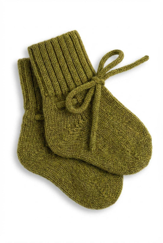 Booties aus Merinowolle (0-6 Mo), Moos