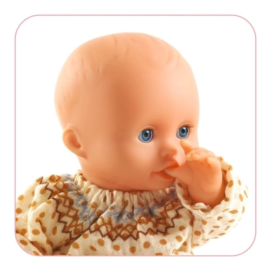 Pomea Puppe Iris mit Schlafaugen