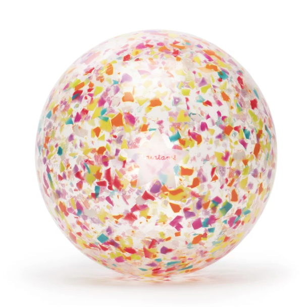 Konfetti-Ball aus recycelten Luftballonsresten