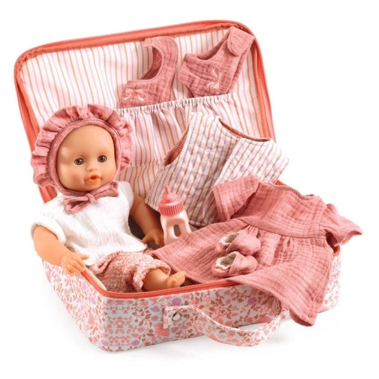 Puppe Pomea Lily im Koffer