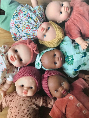 Postkarte Diversity Puppen
