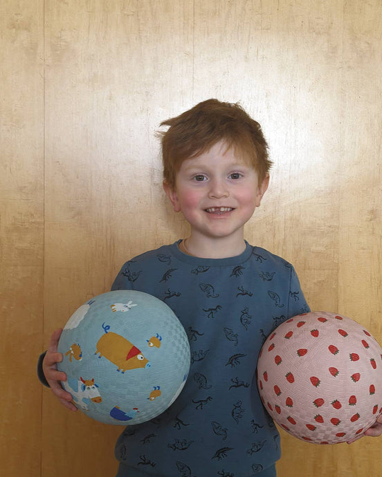 Ball aus Naturkautschuk, Erdbeeren ∅18cm